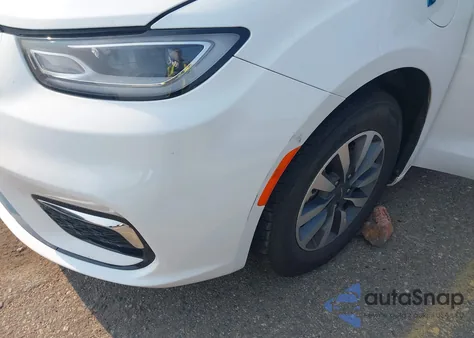 2024 Chrysler Pacifica Hybrid Select z USA, uszkodzony, nr VIN 2C4RC1S77RR115034